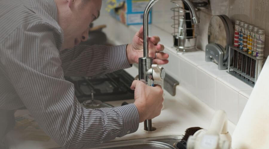 Professional clogged toilet repair in San Sebastian, PR